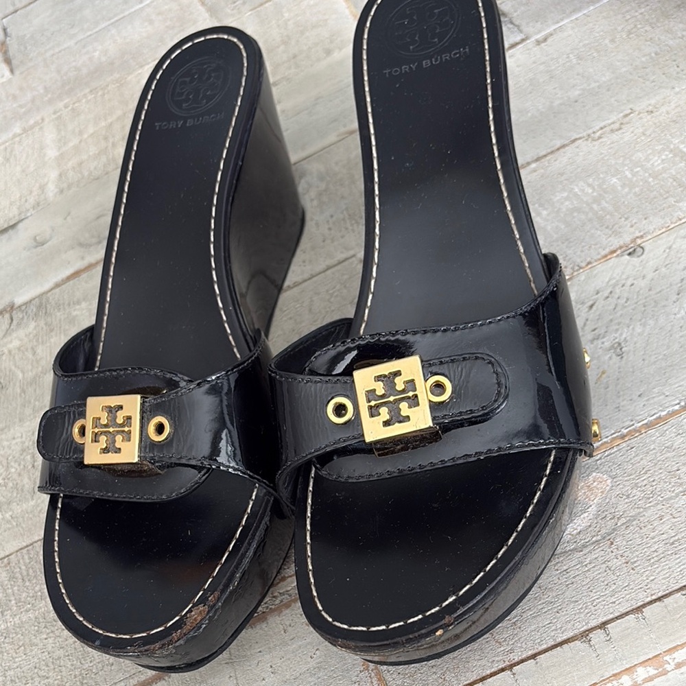 Tory Burch Black Wedge Shoes with Elegant Design